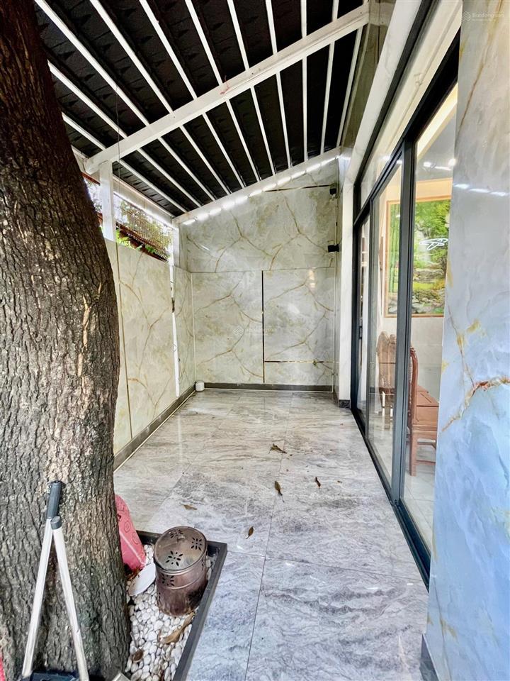 Bán biệt thự ở 68 trần não, 60 tỷ vnd, 250m2, 4pn, 3wc, 2 tầng