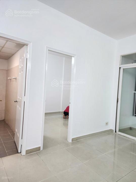 Bán ch bình khánh, sổ hồng sẵn. dt 62,6m2, 2pn, 2wc,lô cd mới, căn góc, hỗ trợ vay bank. giá 4,4 tỷ