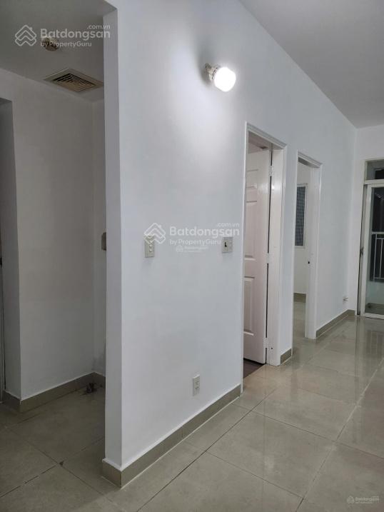 Bán ch bình khánh, sổ hồng sẵn. dt 62,6m2, 2pn, 2wc,lô cd mới, căn góc, hỗ trợ vay bank. giá 4,4 tỷ