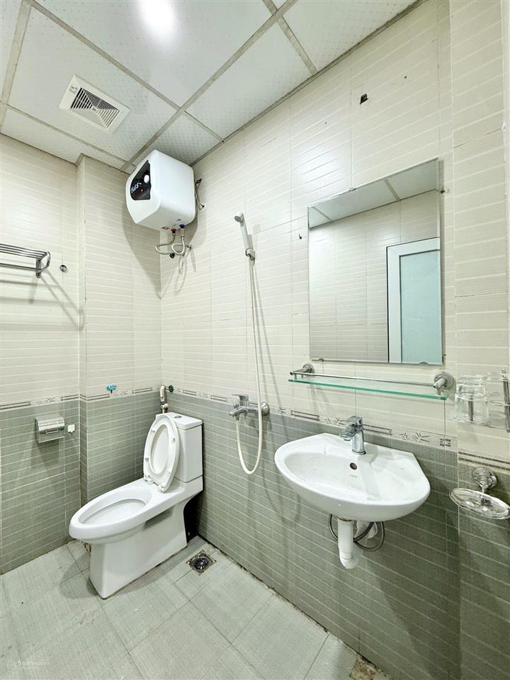 Chính chủ cho thuê phòng nhà mới xây ở luôn khu cầu giấy