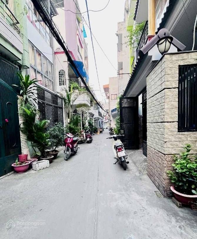 Hiếm 2 mặt tiền hẻm xe hơi lạc long quân 58m2  1 đời chủ chưa qua đầu tư chỉ 6.x tỷ