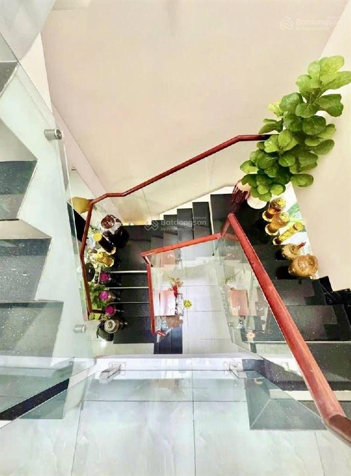Nhà 4 tầng hẻm nhựa 12m như mặt tiền 4x18 gần công viên đầm sen chỉ 10.x tỷ