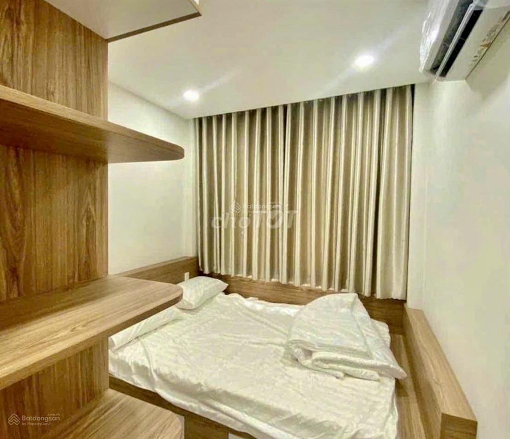 Nhà đẹp 3 tầng hxh lạc long quân sát chợ tân bình, giá chỉ 4,x tỷ