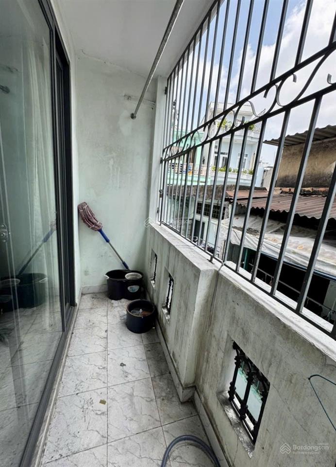 Bán nhà đầm sen quận 11 hẻm ô tô 4m 3 tầng đúc btct chỉ 3.85 tỷ