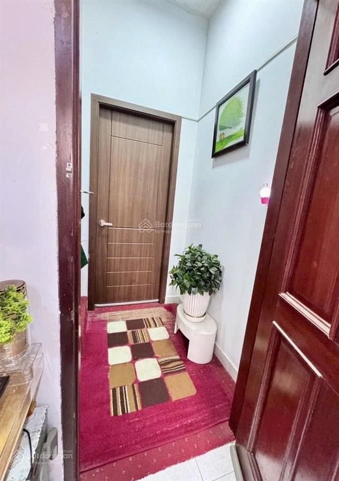 Nhà đẹp 3 tầng 3 pn  giá sốc chỉ hơn 3 tỷ xíu ngay bình long giáp tân phú