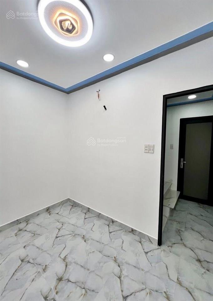 3 tầng4pn. ngay hoà bình đàm sen chỉ 3.x tỷ nhà mới đẹp dọn vào ở ngay