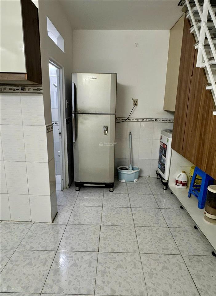 2 tầng phú thọ hoàtân phú chỉ 3.3 tỷ lô góc thoáng 2 pn  nhà đẹp ở ngay.