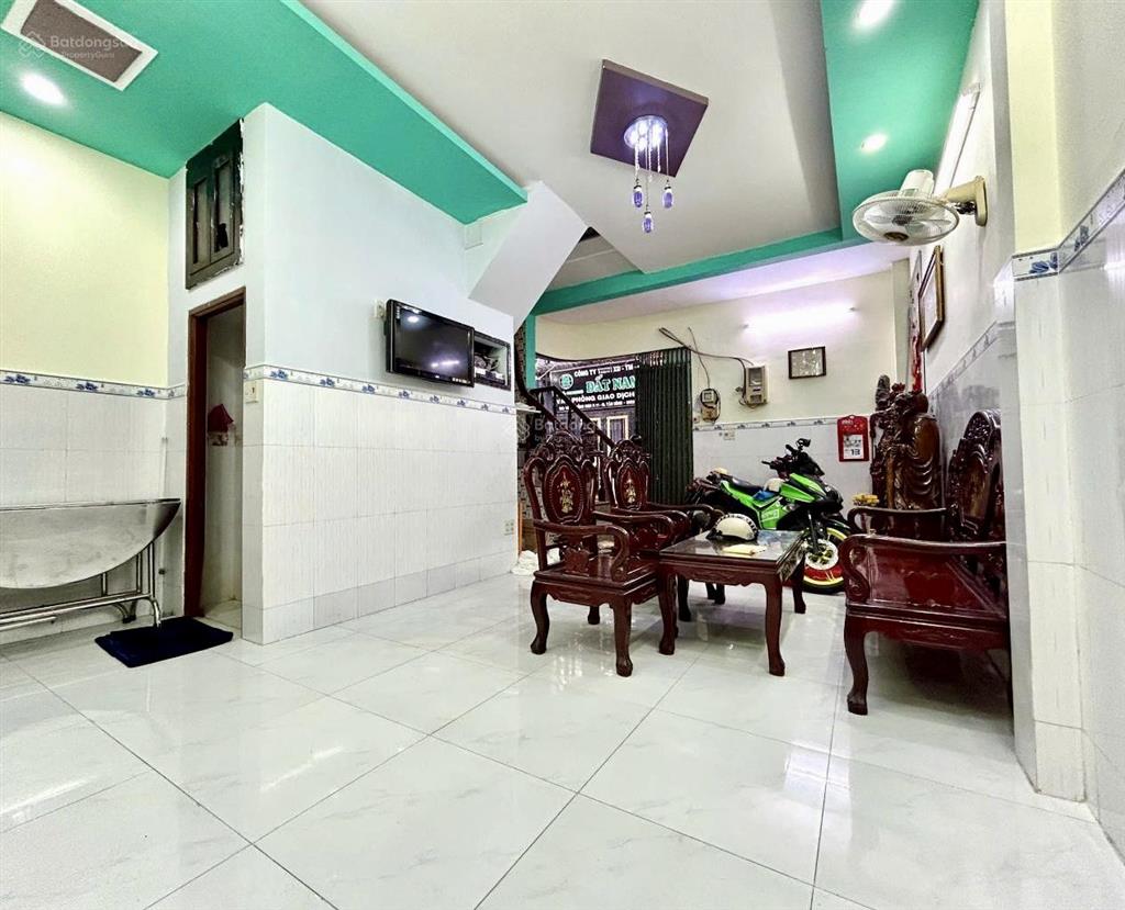 Diện tích 60m2 sàn khu vip đồng đen hẻm oto 5m  4 pn chỉ nhỉnh 6 tỷ