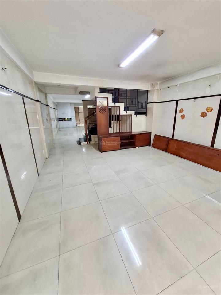 Chủ giảm mạnh nhiệt bán nhà cũ ngay võ thành trang. 78.5m2 chỉ 4.8 tỷ dòng tiền