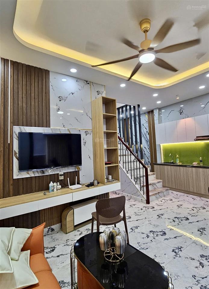 Nhà đẹp gần âu cơ 3pn có phòng ngủ tầng trệt tặng full nội thất  chỉ nhỉnh 4 tỷ