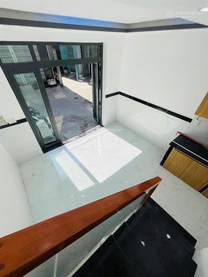 Nhà mới góc 2 mặt tiền hết lộ giới nhỉnh 3 hẻm xe tải đỗ cửa