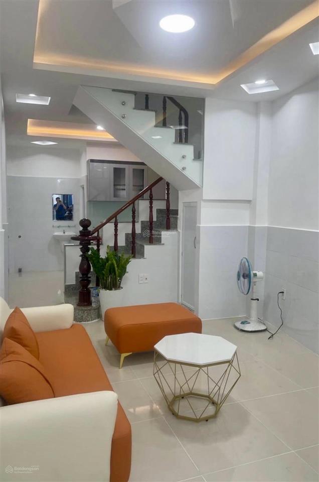 Tân bình trương công định xe hơi đỗ cửa  40m2  chỉ nhỉnh 3 tỷ