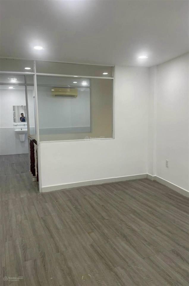 Tân bình trương công định xe hơi đỗ cửa  40m2  chỉ nhỉnh 3 tỷ