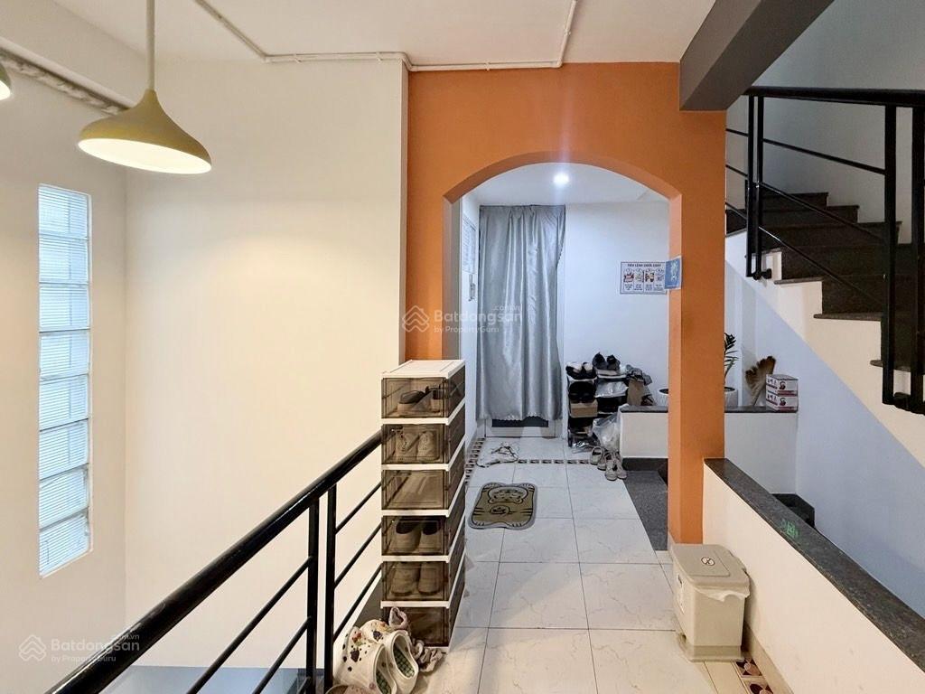 Nhà 5 tầng chdv dòng tiền ổn định  33tr/tháng  p6 tân bình  nghĩa phát