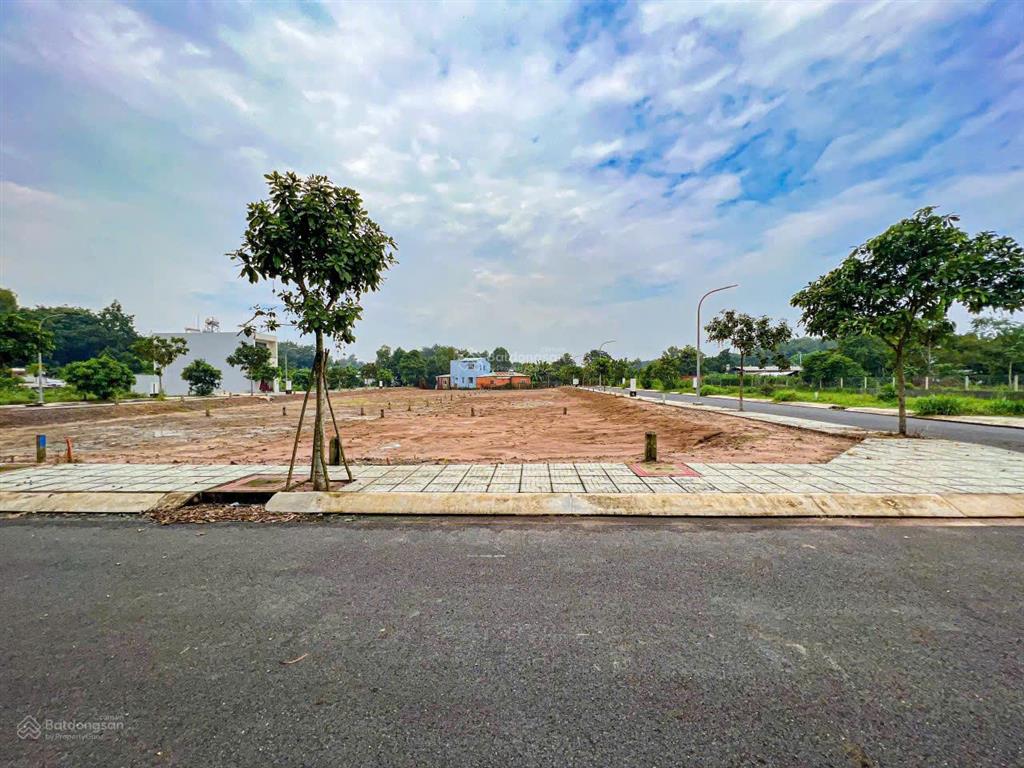 Bán lô đất thổ cư, xây dựng tự do, mặt tiền đường nhựa ở phú hòa đông, củ chi, tp hcm giá 980tr
