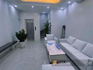 Hàng hiếm đức diễn có thang máy, ngõ thông kinh doanh, ô tô qua nhà, view hồ 2 thoáng chỉ hơn 9 tỷ