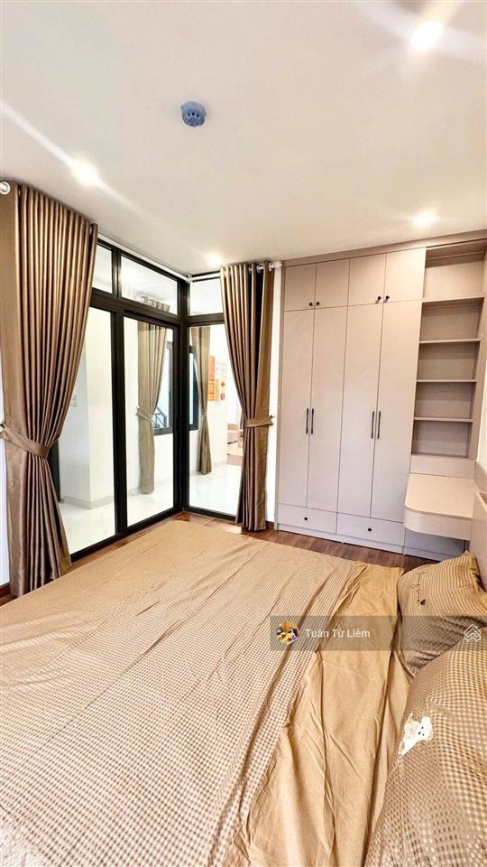 Cực hiếm! 9 tỷ ccmn phố nhổn sẵn 10 phòng full đồ, 40m ra ô tô tránh, 5p đi bộ ra đh công nghiệp