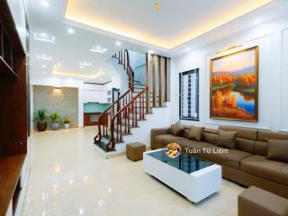 Cực kì rộng rãi nhà dân xây 5 tầng phú diễn 54m2  30m ra đường ô tô tải tránh nhau, 2 thoáng