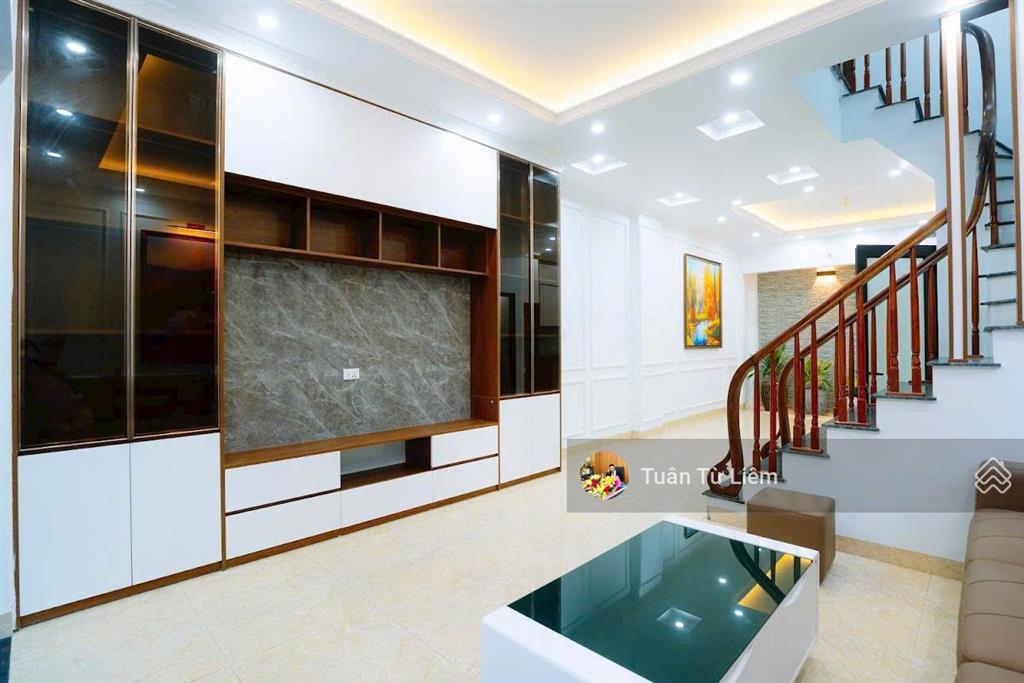 Cực kì rộng rãi nhà dân xây 5 tầng phú diễn 54m2  30m ra đường ô tô tải tránh nhau, 2 thoáng