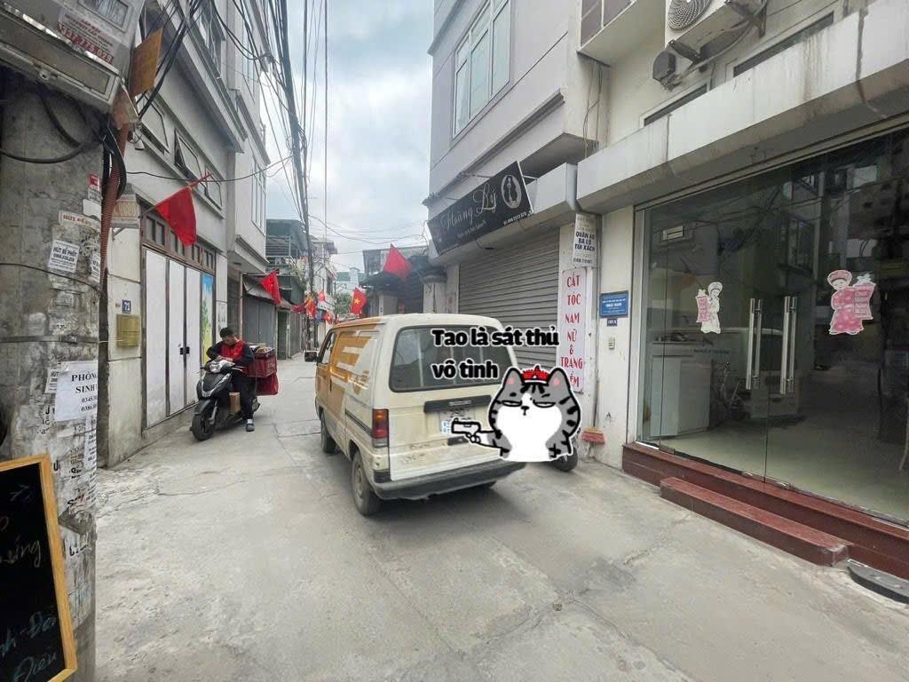 Chỉ 7 tỷ nhà mặt ngõ thông cầu diễn ô tô tải qua nhà, 2 thoáng trước sau, gần cấp 123 minh khai