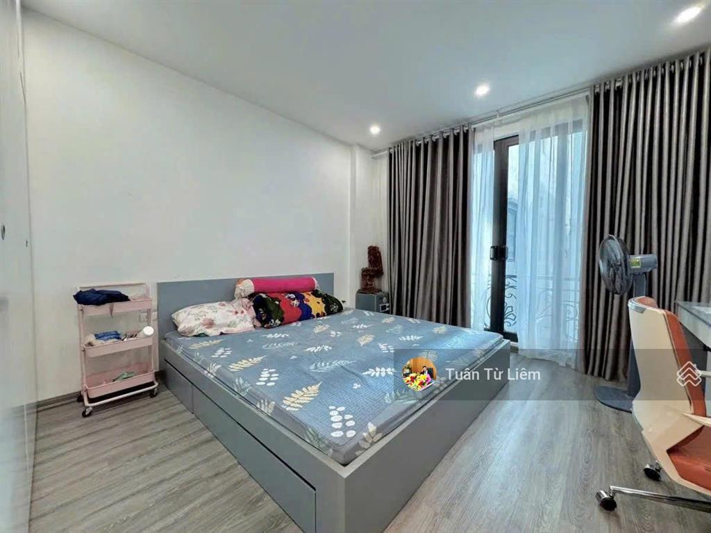 Cầu diễn6 tỷ có nhà đơn lập 4 thoáng, 40m ra trục chính ô tô kinh doanh , không chung cổng