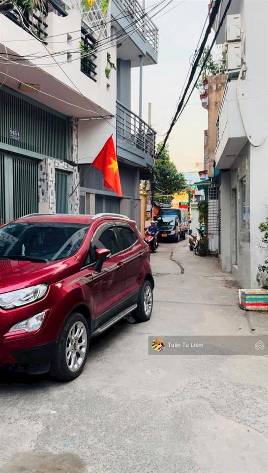 8 tỷ! có nhà dân xây 2 thoáng phú diễn, ô tô tải qua nhà,30m ra trục chính ô tô,kinh doanh,sổ net