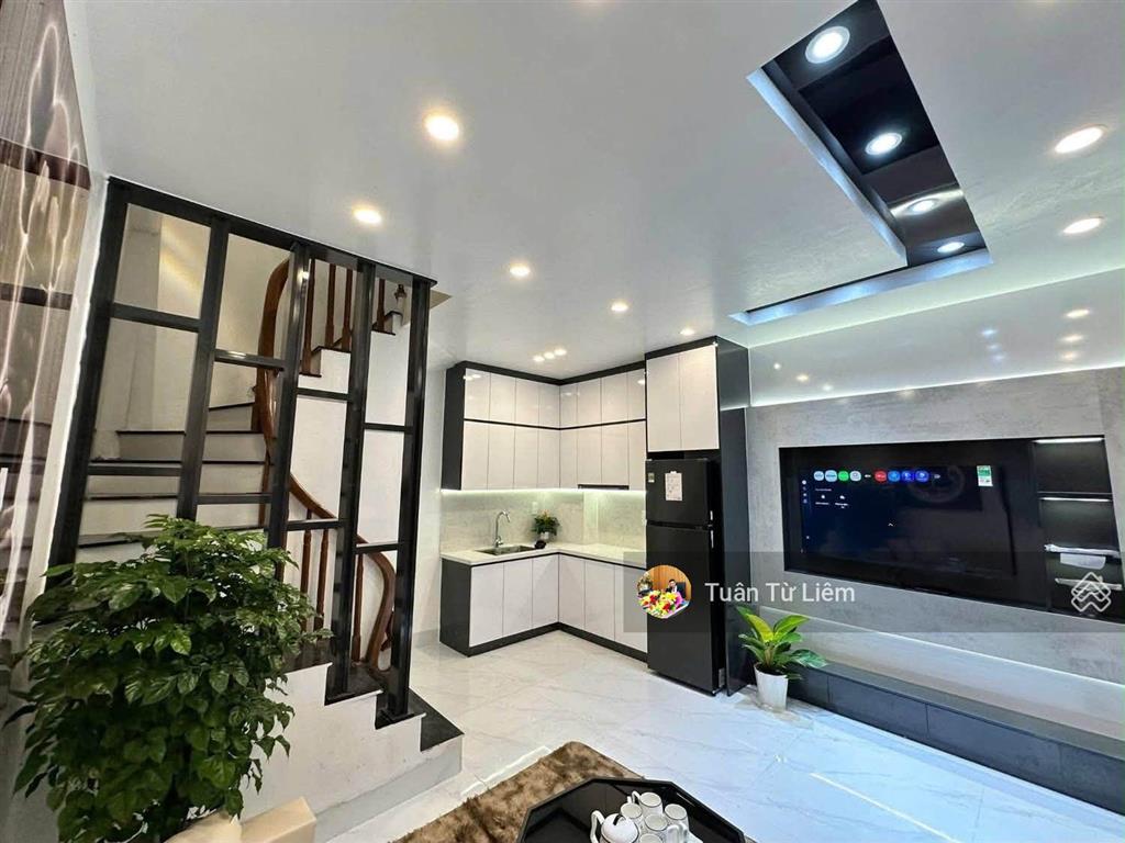 Chỉ hơn 7 tỷ nhà đẹp 5 tầng ở ngay, ngõ thông phú đô, ô tô đỗ cửa, kinh doanh nhỏ, sổ net chủ nhiệt