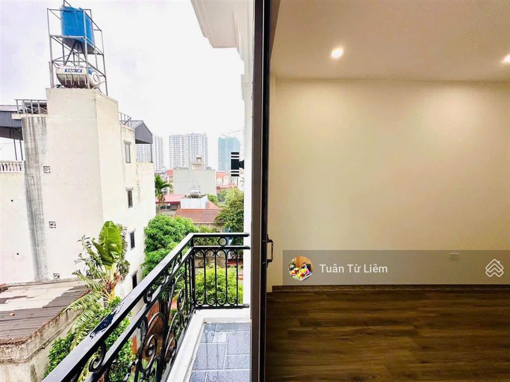 Anh linh chuyển công tác bán gấp nhà ngõ thông gần mặt phố 35m5 tầng chỉ hơn 7 tỷ , pháp lý sạch