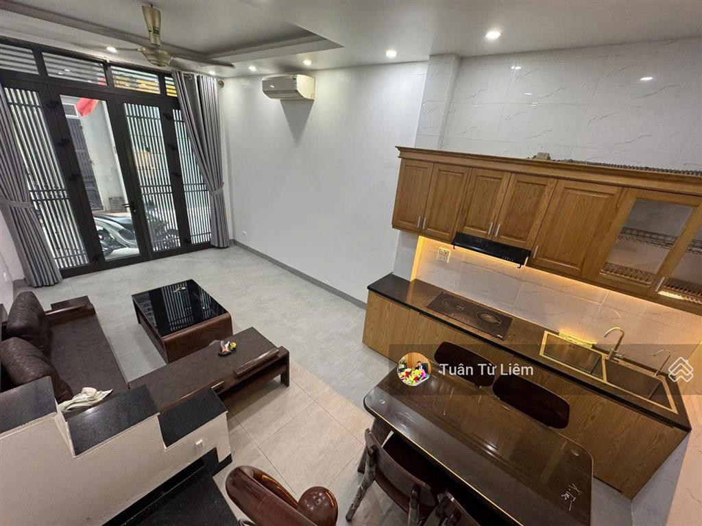 Chủ cần bán gấp nhà 5 tầng dân xây41m thông sàn 20m ra trục chính ô tô, kinh doanh, sẵn sổ