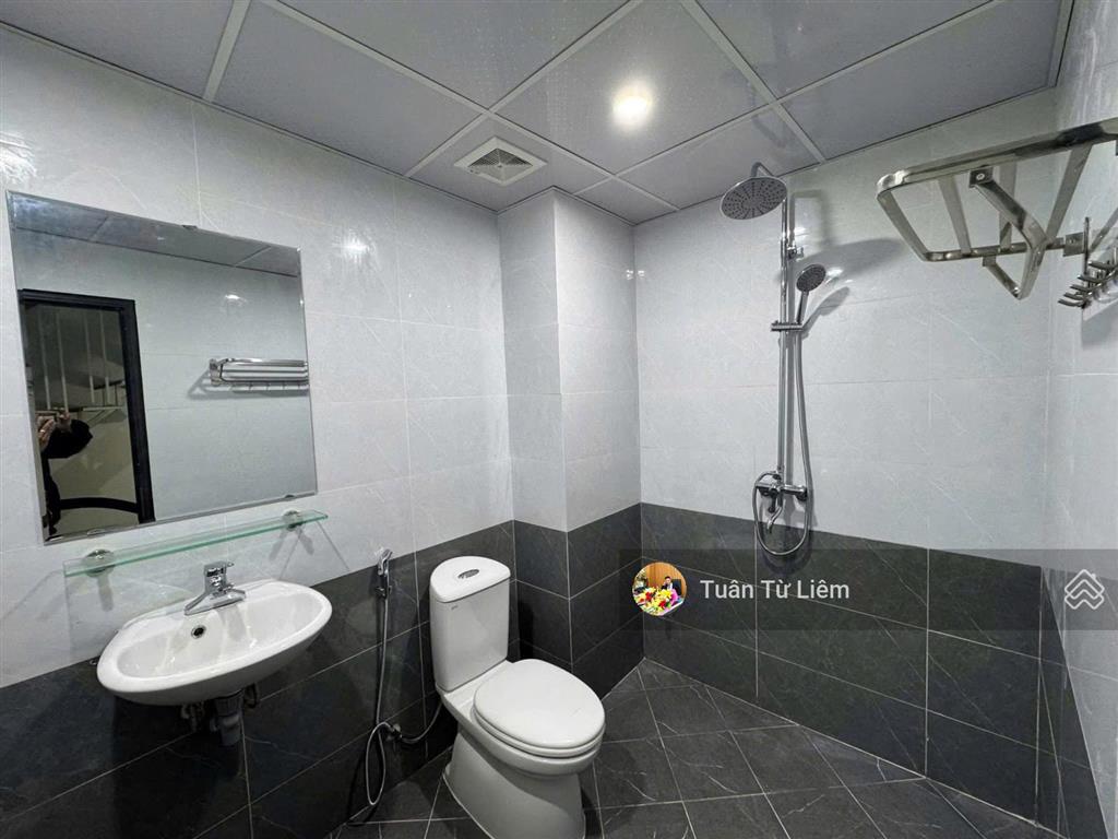 Chủ cần bán gấp nhà 5 tầng dân xây41m thông sàn 20m ra trục chính ô tô, kinh doanh, sẵn sổ