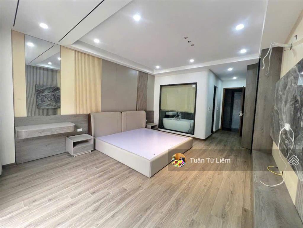 Hơn 7 tỷ văn tiến dũng sẵn 5 tầng thang máy, nhà mới, sát nhà văn hoá, trường chợ, tây thăng long