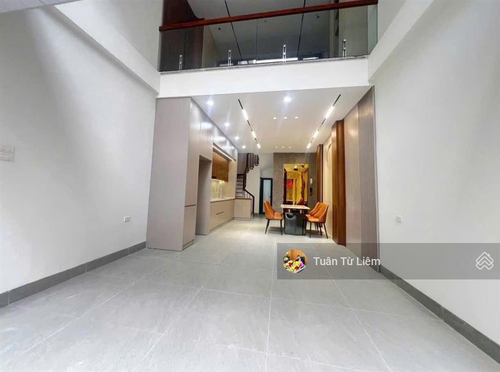 Hơn 7 tỷ văn tiến dũng sẵn 5 tầng thang máy, nhà mới, sát nhà văn hoá, trường chợ, tây thăng long
