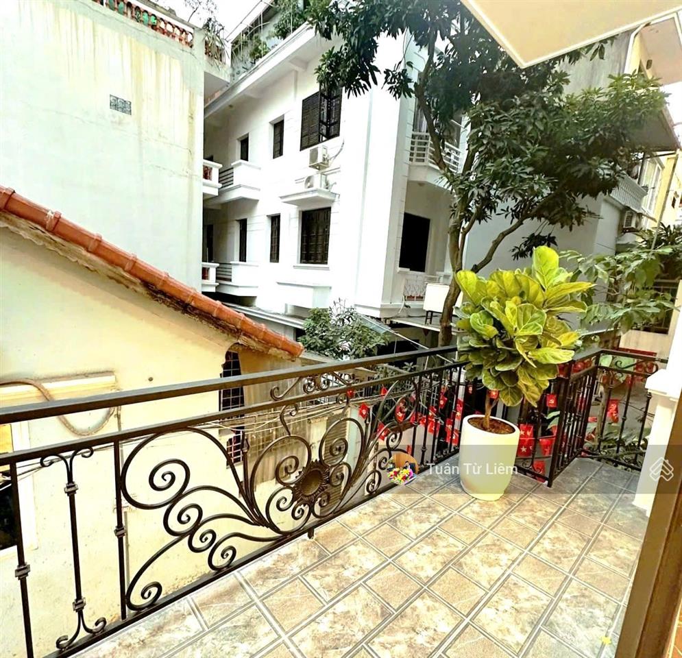 Chị oanh chủ nhà nhờ bán gấp căn dân xây kiên cố 45m sát mặt phố gần siêu thị, sẵn sổ hơn 8 tỷ