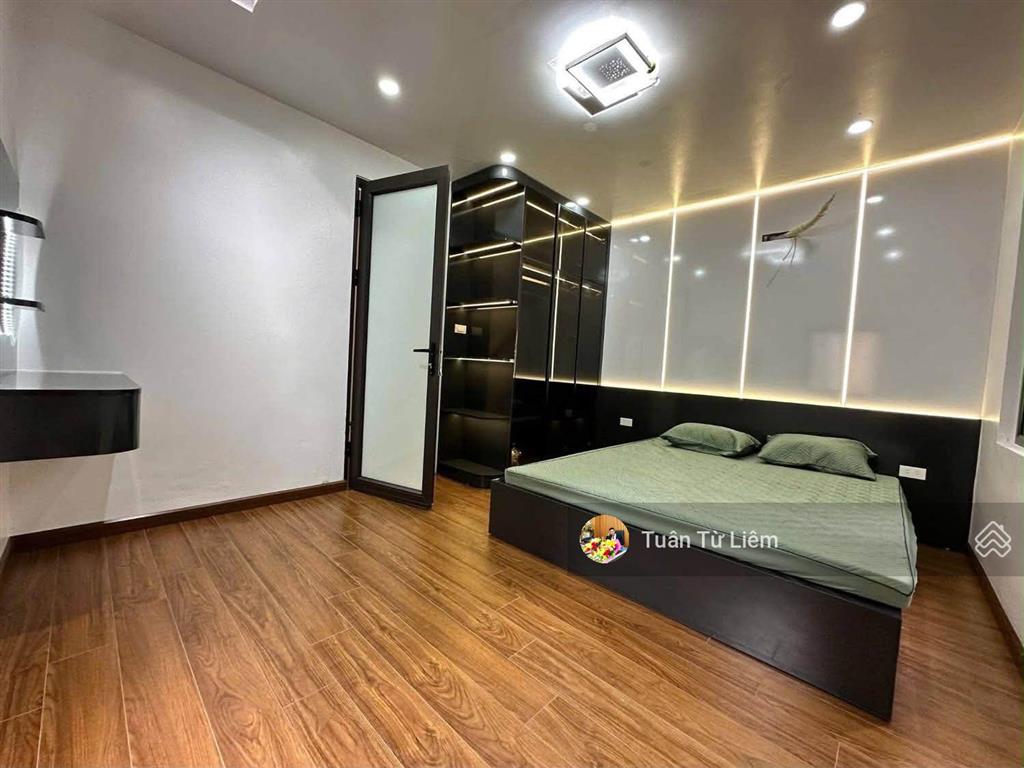Tái định cư xuân phương sát quốc lộ 32 nhà mới 5 tầng hơn 7 tỷ, full đồ sổ sẵn , 5m ra đường ô tô