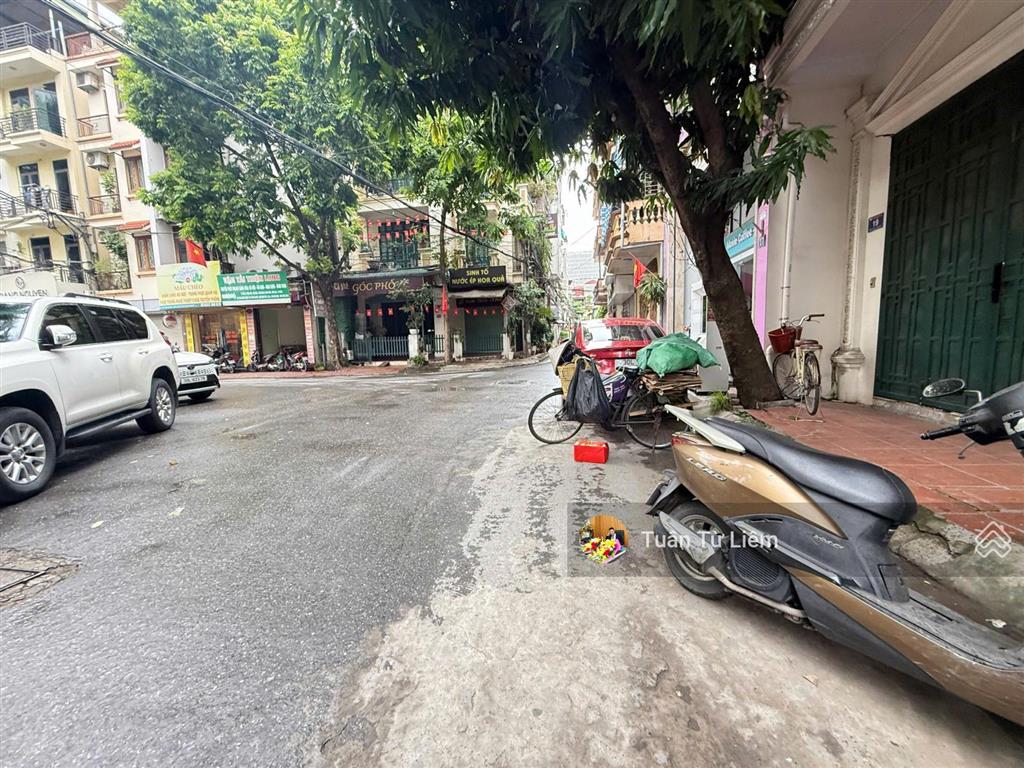 Lô góc 3 thoáng phú diễn, trước nhà 5m ô tô tránh, kinh doanh sầm uất, không qh, không lỗi