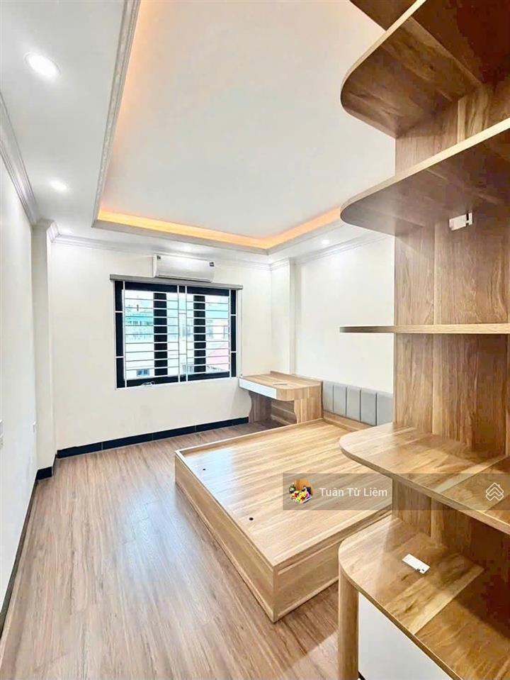 Chỉ 5 tỷ sát cấp 1,2 phương canh 30m ra ô tô dừng đỗ, 5 tầng full đồ, ngõ thông không quy hoạch