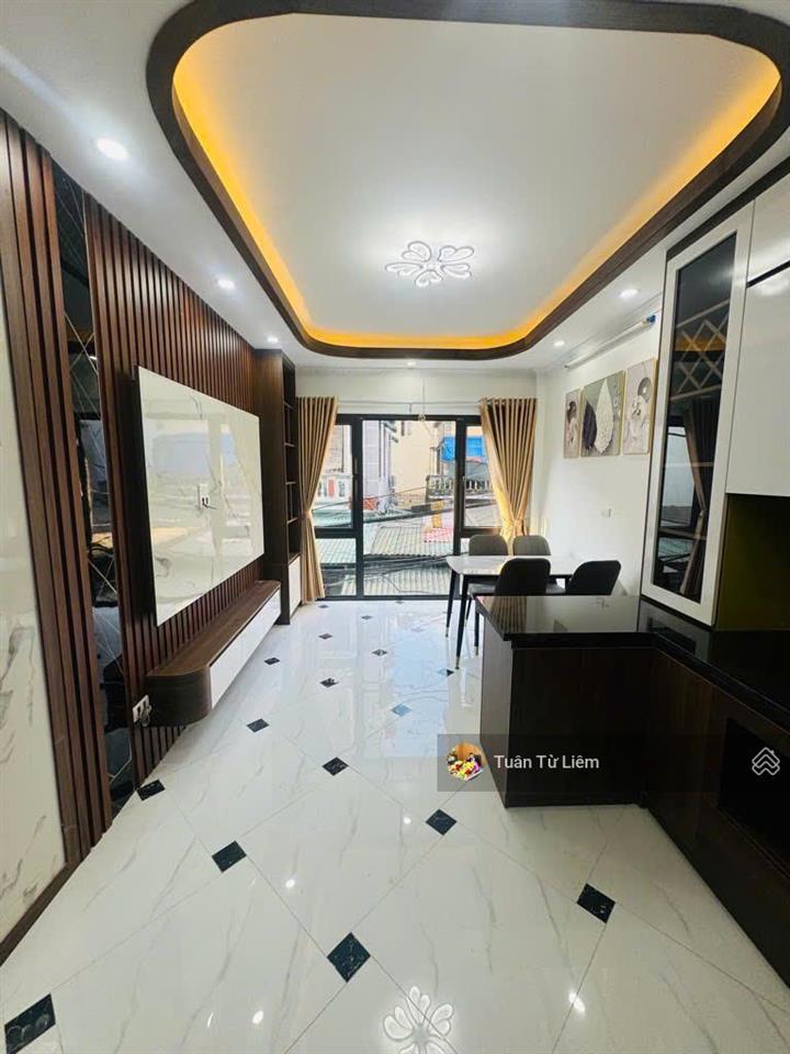 Chị hà bác sĩ cần bán nhà 6 tầng lô góc, ngõ thông ô tô qua nhà, trước nhà 3,5m rộng rãi, sổ sẵn