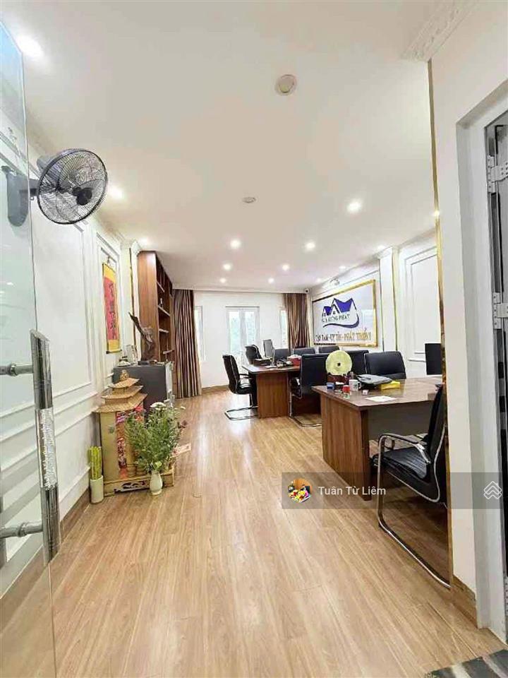 Văn tiến dũng nhà 7 tầng thang máy, thiết kế hiện đại, trước nhà ô tô tránh, có gara rộng rãi