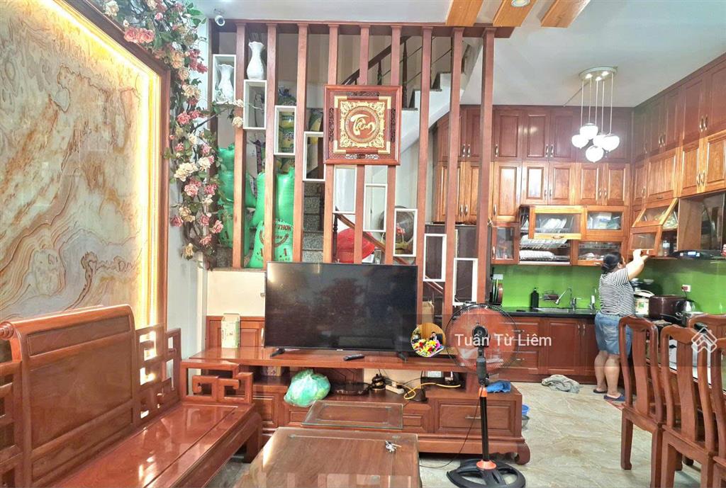 Phân lô trần bình 6 tầng dân xây mặt tiền 5m, sát bv 198, ô tô đỗ cổng pháp lý chuẩn chủ nhiệt