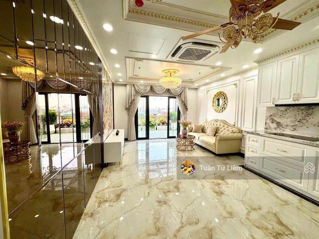 A hoàng chủ nhà cần bán nhanh sang úc với con, nhà 45m2 phân lô, vỉa hè, gara, 7 tầng thang máy,