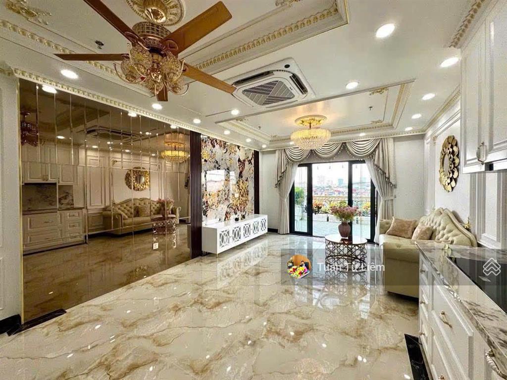 A hoàng chủ nhà cần bán nhanh sang úc với con, nhà 45m2 phân lô, vỉa hè, gara, 7 tầng thang máy,
