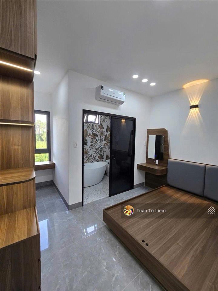 Phố trịnh văn bô a hoàng giảng viên cần bán căn 2 thoáng, ô tô đỗ cửa, gần cđ fpt, giá thỏa thuận