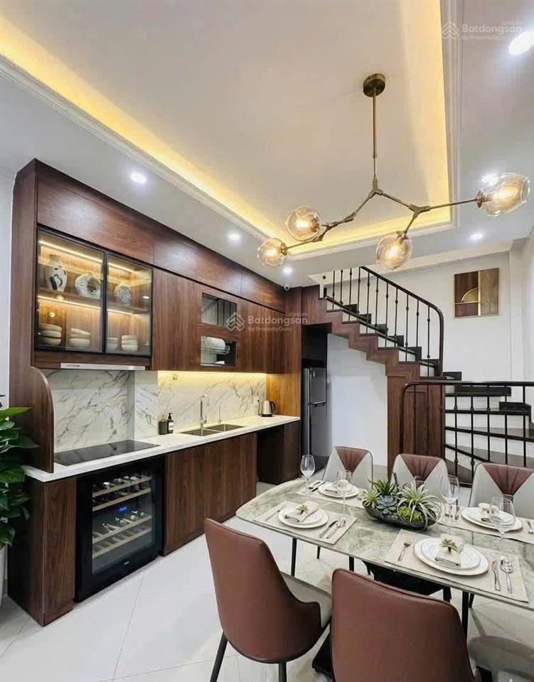 Gần phố, sát ql32, 3 phút ra ga tàu điện, nhà mới sẵn ở, sẵn sổ giao dịch chỉ 7 tỷ có thương lượng