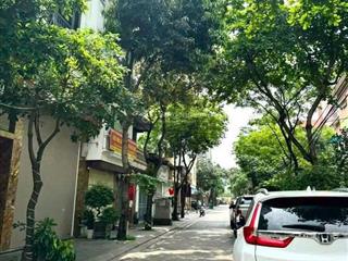 Gần phố, sát ql32, 3 phút ra ga tàu điện, nhà mới sẵn ở, sẵn sổ giao dịch chỉ 7 tỷ có thương lượng