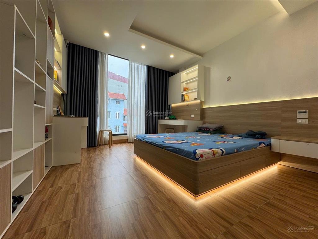 5 tỷ có nhà mới tinh 5 tầng sát mặt phố phương canh, full nội thất như hình, sẵn sổ k quy hoạch