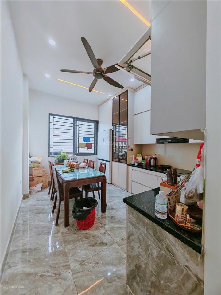 Phân lô 42m2 phú diễn, sổ vuông vắn không lỗi lầm, chủ đầu tư nội thất cực đẹp sẵn ở, giá mềm