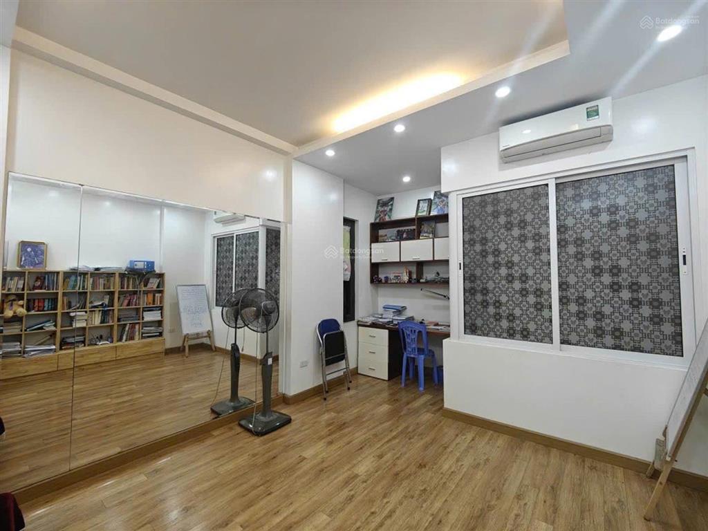 Anh duy kỹ sư cần bán căn dân xây 65m², 30m ra ô tô tránh, trục chính kinh doanh sầm uất, giá mềm