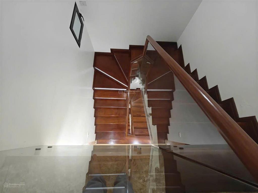Anh duy kỹ sư cần bán căn dân xây 65m², 30m ra ô tô tránh, trục chính kinh doanh sầm uất, giá mềm