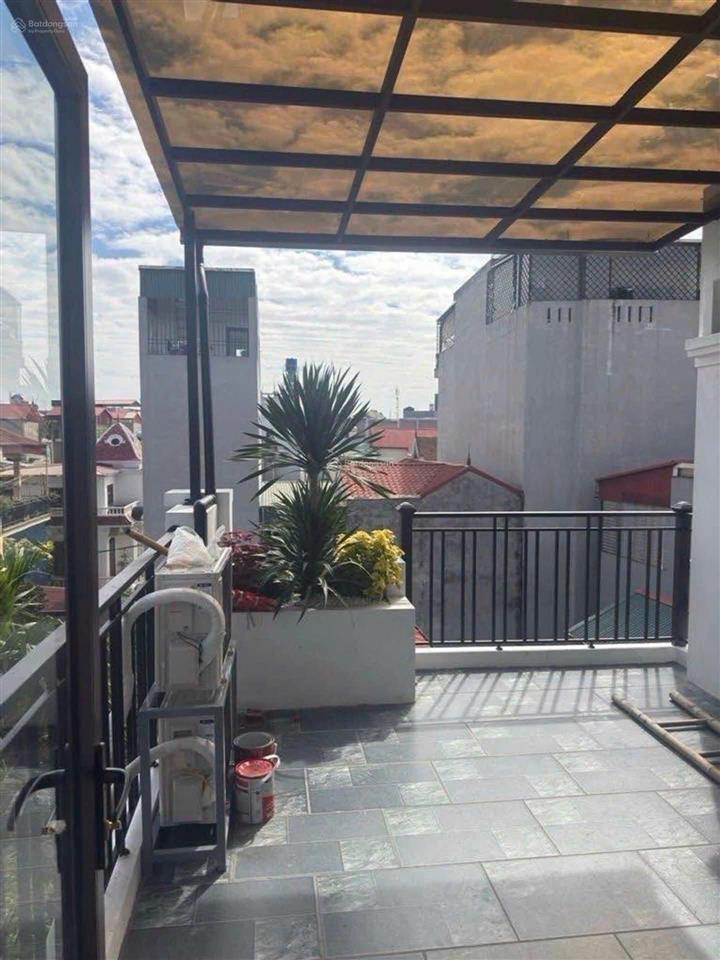 Văn tiến dũng tây thăng long chỉ 7 tỷ có nhà dân xây 43m ô tô đỗ cửa, sổ nét không quy hoạch