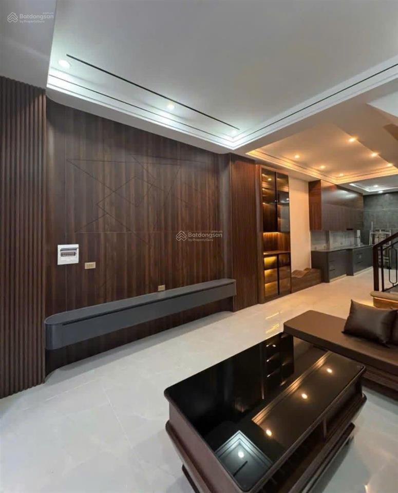 Chị hằng cần bán nhà lô góc dân xây phú diễn, trước nhà 4m, 3thoáng view hồ, ngõthông giá thiện chí